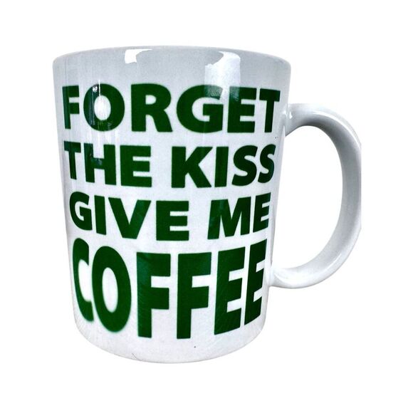 DISNEY Sleeping Beauty 10 Ounce FORGET THE KISS GIVE ME COFFEE Coffee Tea Cup Mu - Picture 2 of 7